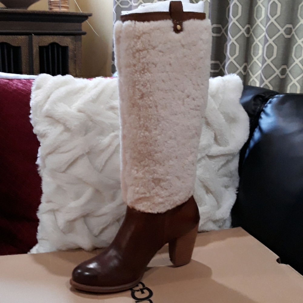 Chestnut /Natural UGG boots  with sheepskin fur si